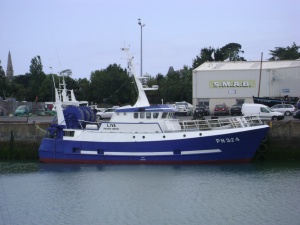 Bateau de Pointe noire devant la S.M.A.B.